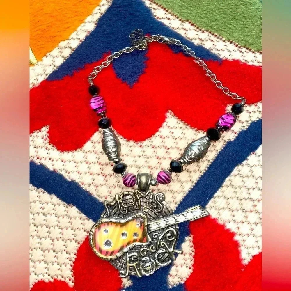 Handcrafted Crystal Necklace​​​